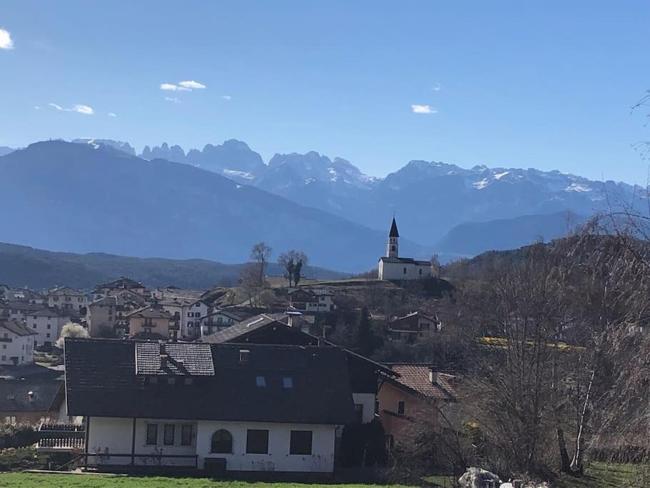 Appartamento Luminoso, Giardino, Vista Dolomiti. 巴塞尔加·迪·皮纳 外观 照片