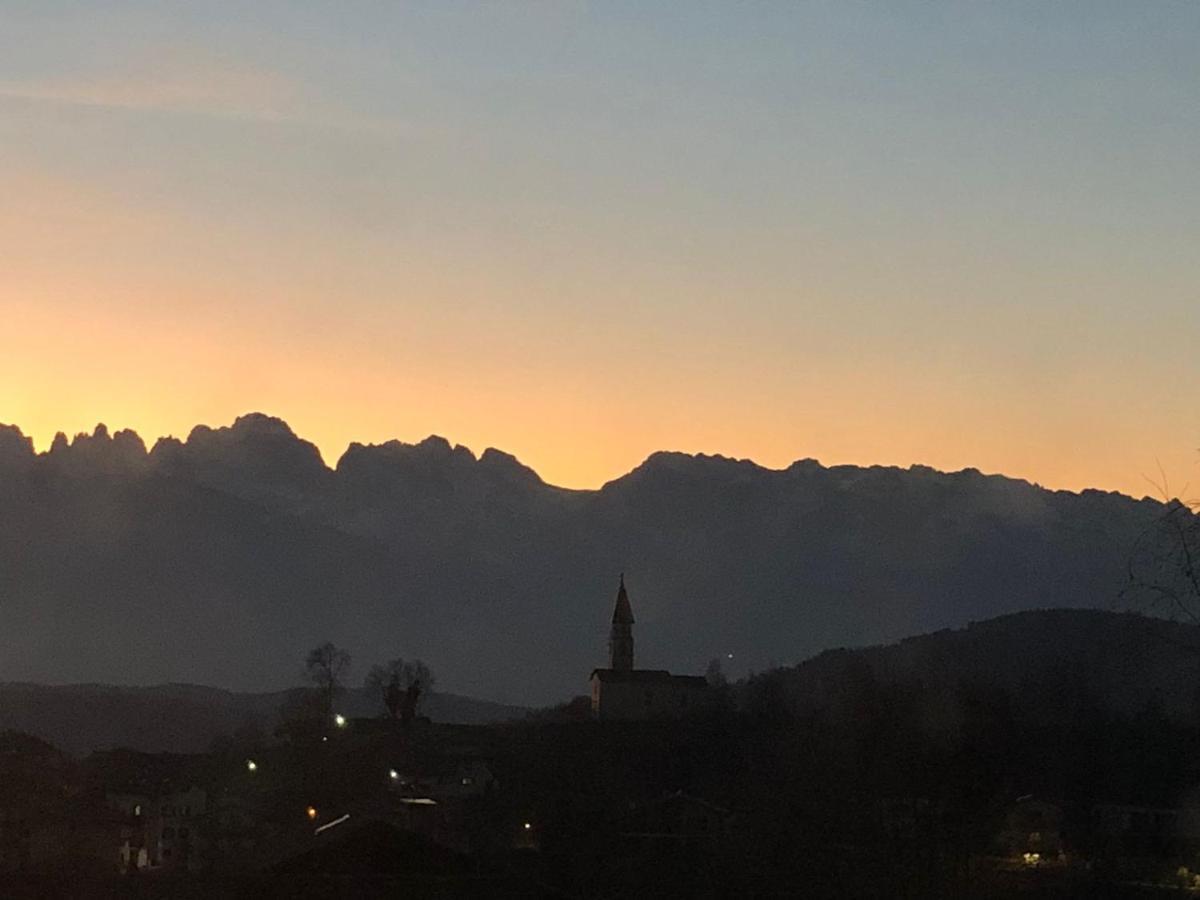 Appartamento Luminoso, Giardino, Vista Dolomiti. 巴塞尔加·迪·皮纳 外观 照片